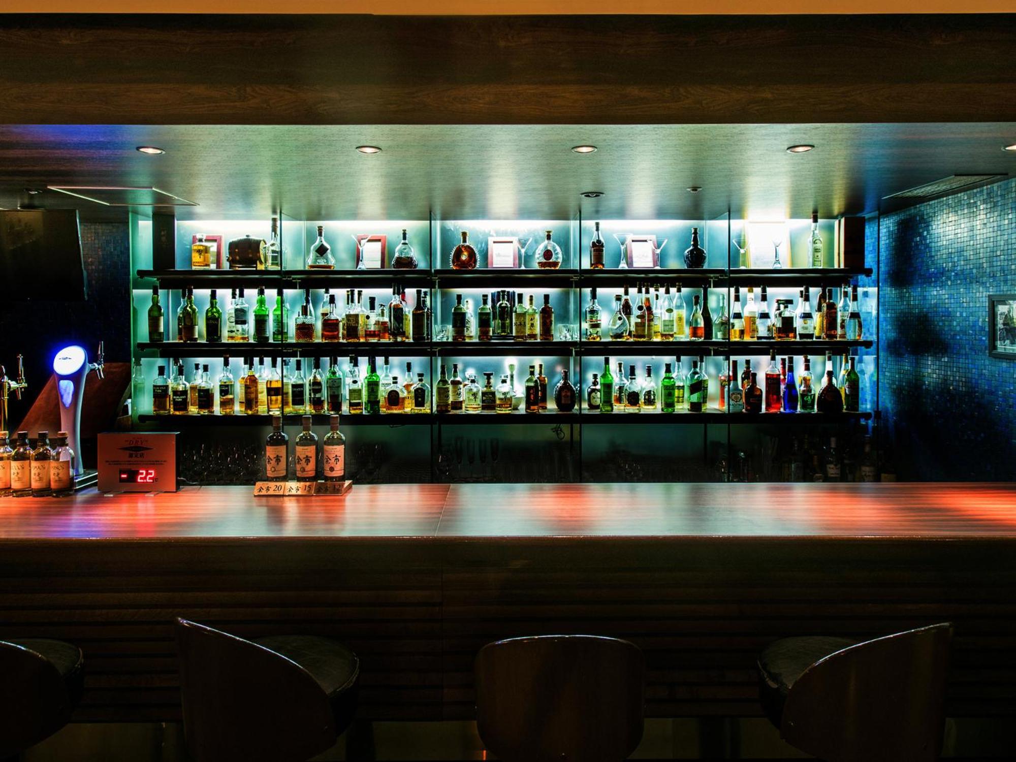 Premier Hotel -Tsubaki- Сапоро Екстериор снимка A bar in a nightclub