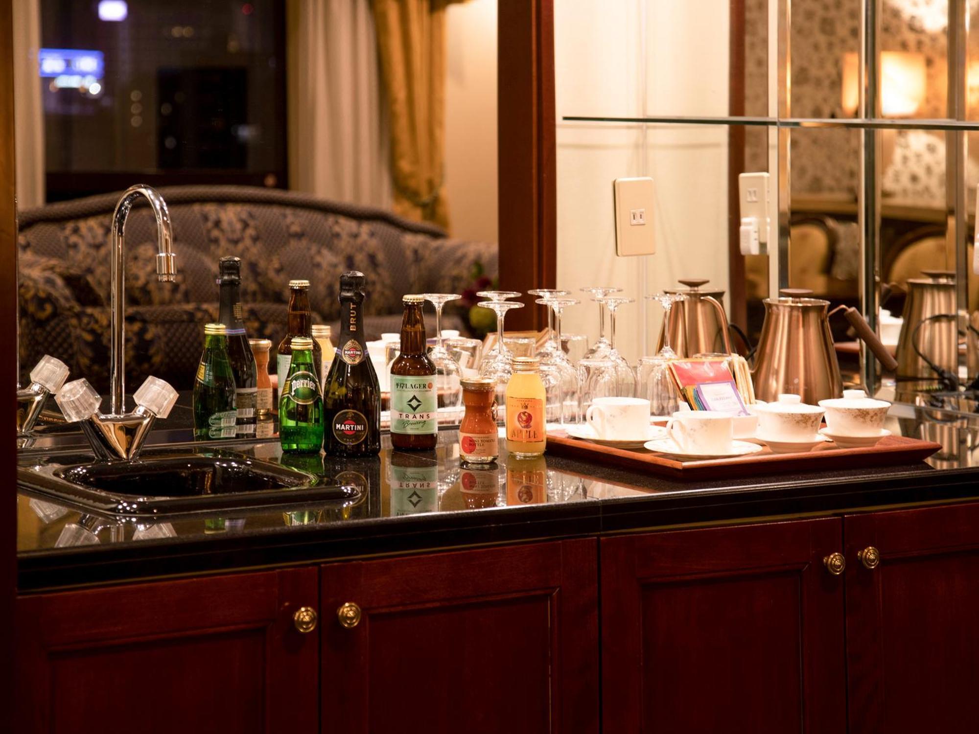 Premier Hotel -Tsubaki- Сапоро Стая снимка A wet bar